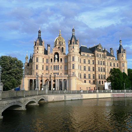 Gasthof Zur Guten Quelle Schwerin (Mecklenburg-Vorpommern) Exterior foto